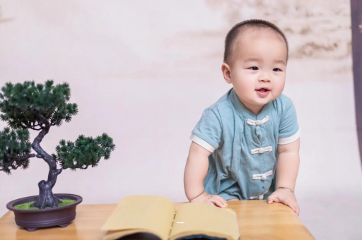 广州借卵试管代怀包男孩满月宝宝头围多少正常